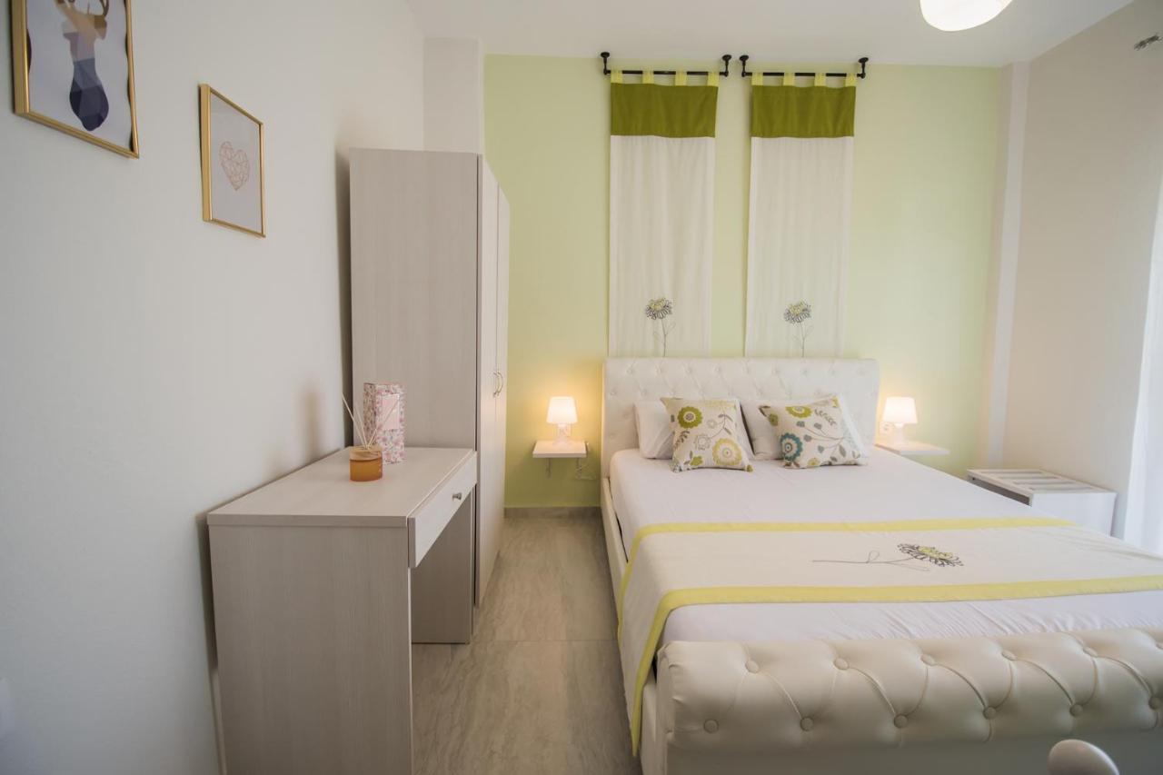 Chelona Apartments Nea Plagia Ngoại thất bức ảnh