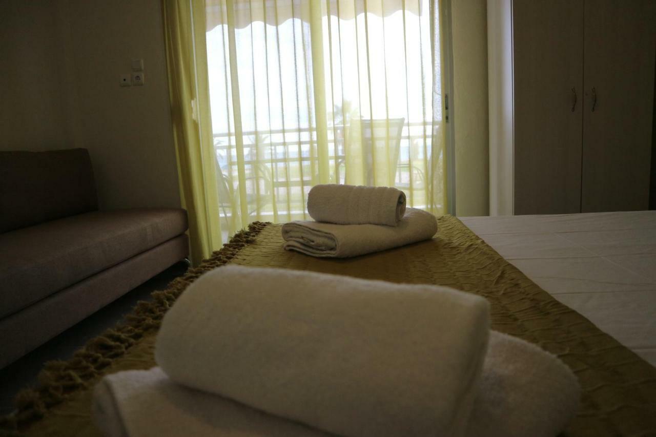 Chelona Apartments Nea Plagia Ngoại thất bức ảnh