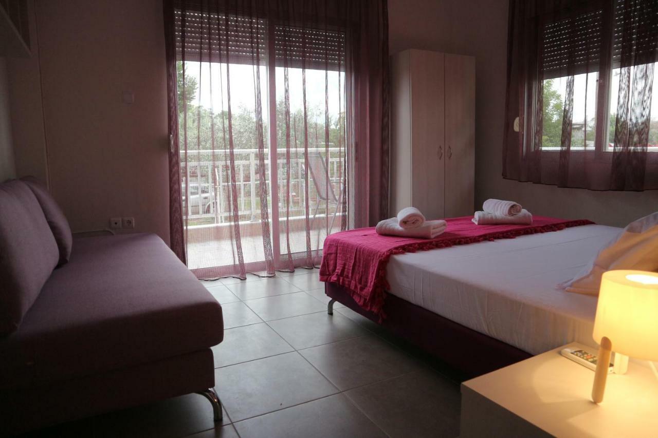 Chelona Apartments Nea Plagia Ngoại thất bức ảnh