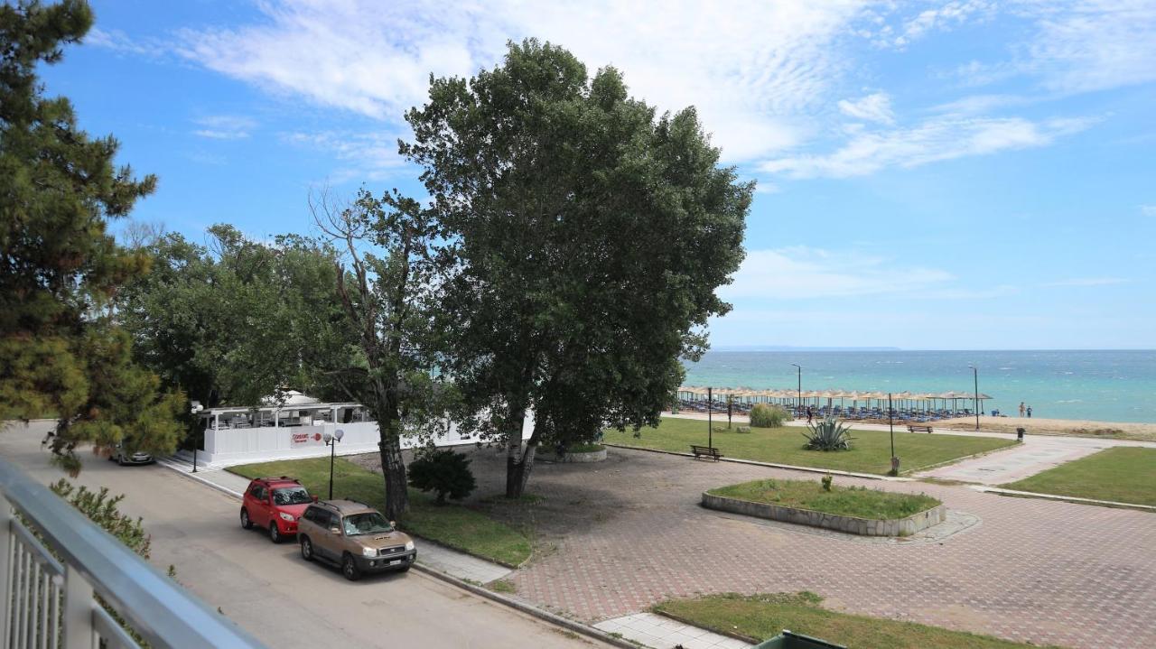 Chelona Apartments Nea Plagia Ngoại thất bức ảnh